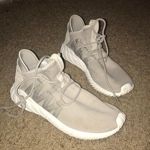adidas tubular shoes